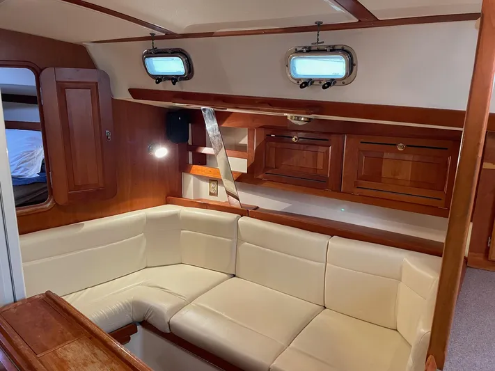  Yacht Photos Pics Settee converts to double