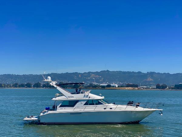 1990 Sea Ray 500 Sedan Bridge