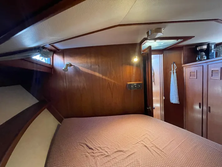 Safe N Sound Yacht Photos Pics 