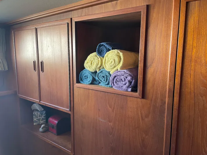 Safe N Sound Yacht Photos Pics 