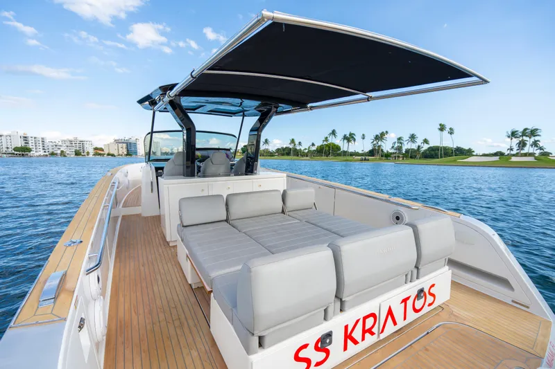  Yacht Photos Pics Luxury 2021 Pardo Yachts 38 on water, featuring spacious deck and modern design.