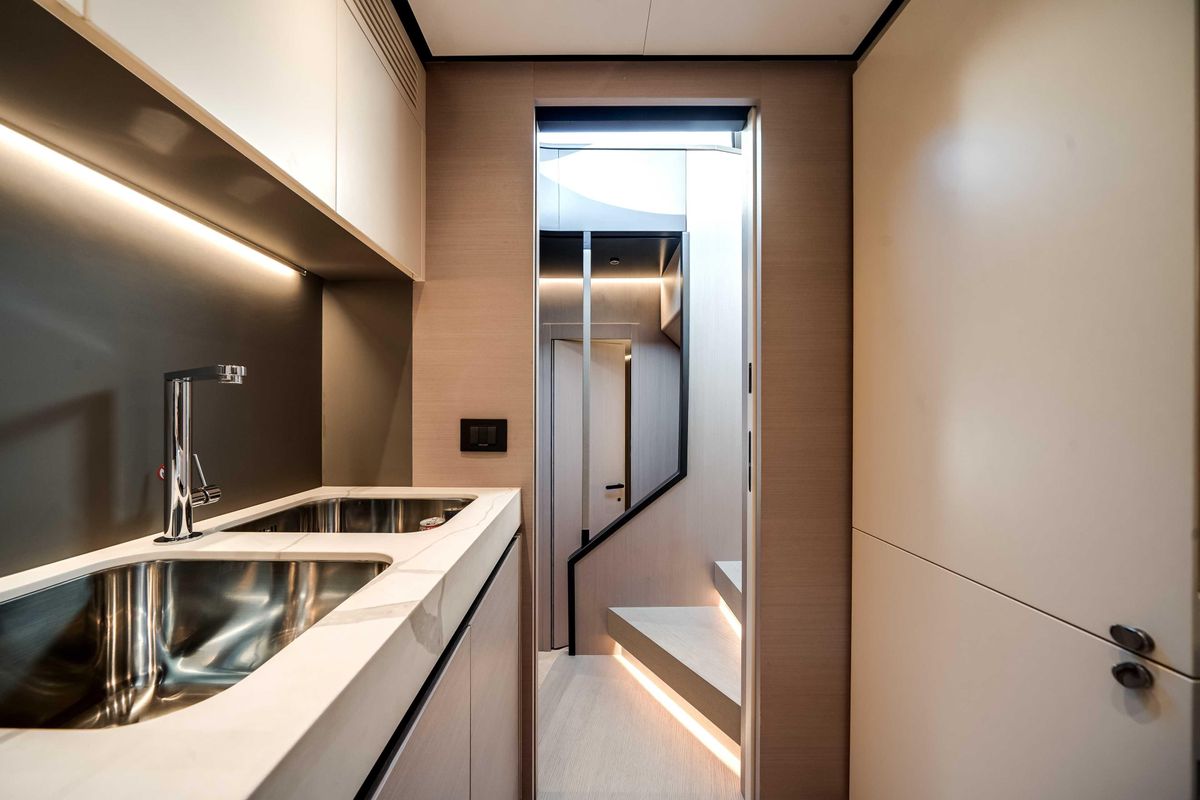 2025 Azimut 80 