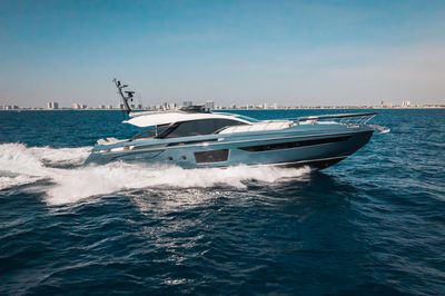 Yacht