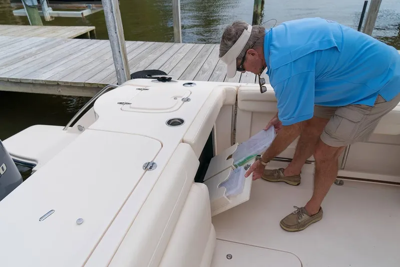  Yacht Photos Pics Manufacturer Provided Image