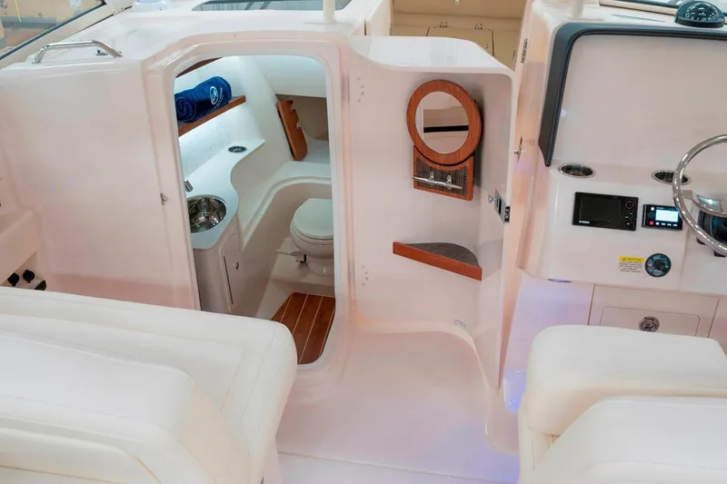  Yacht Photos Pics Manufacturer Provided Image