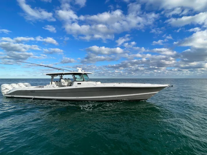 Five-0 (2022 Engines) Yacht Photos Pics 