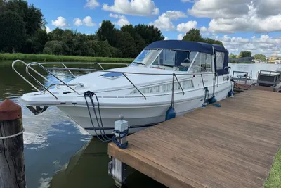 2007 Marex 280 Holiday