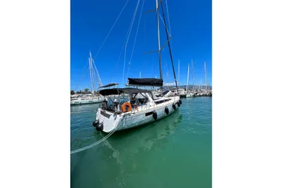 2015 Beneteau Oceanis 48