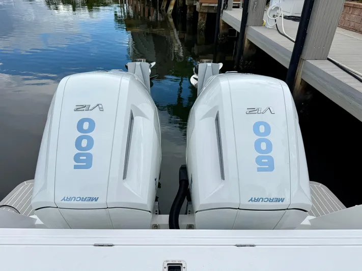  Yacht Photos Pics Twin Mercury 600 V12 outboard engines on a 2023 Intrepid 438 Evolution boat.