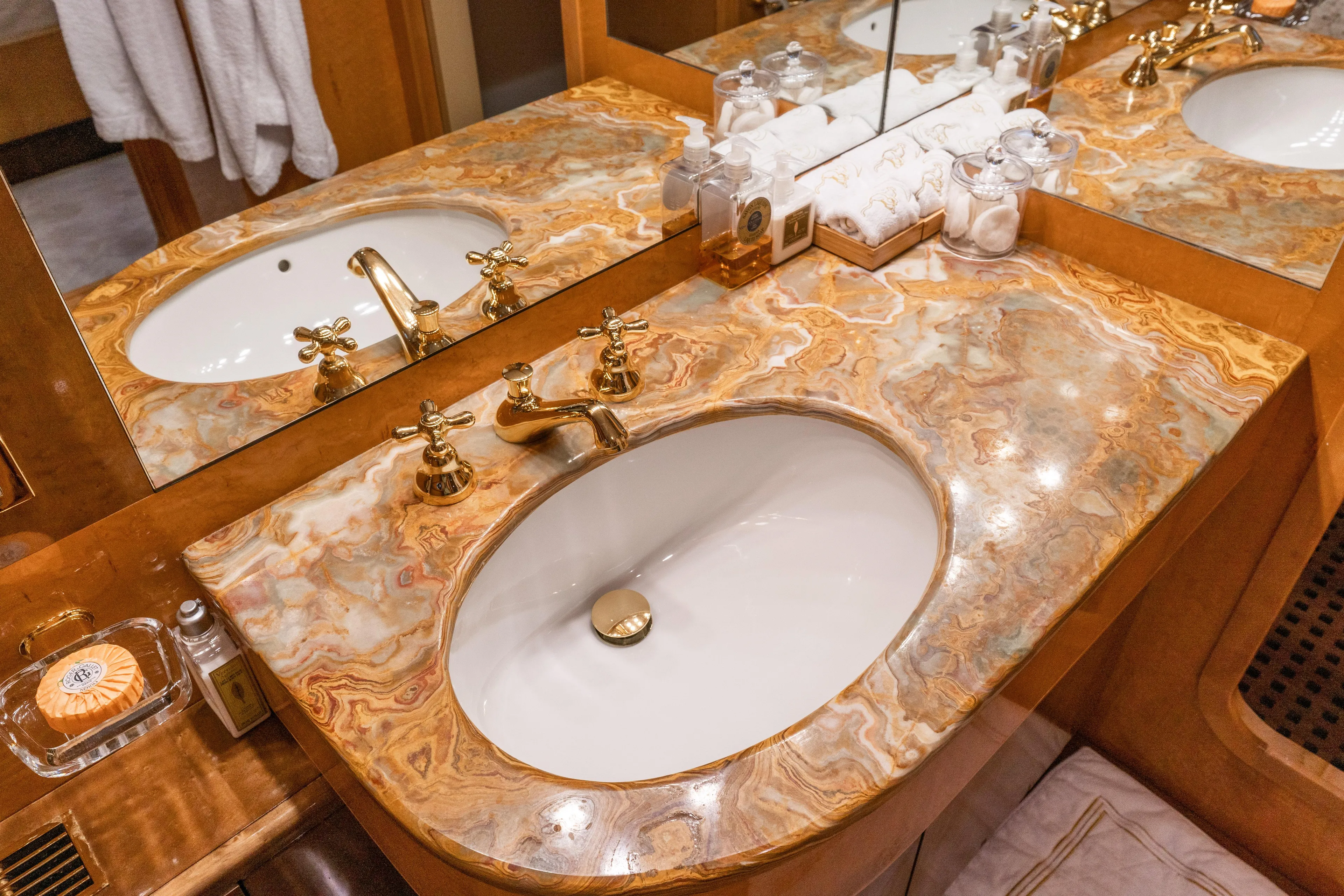 1986 Motor Yacht 38m Nicolini