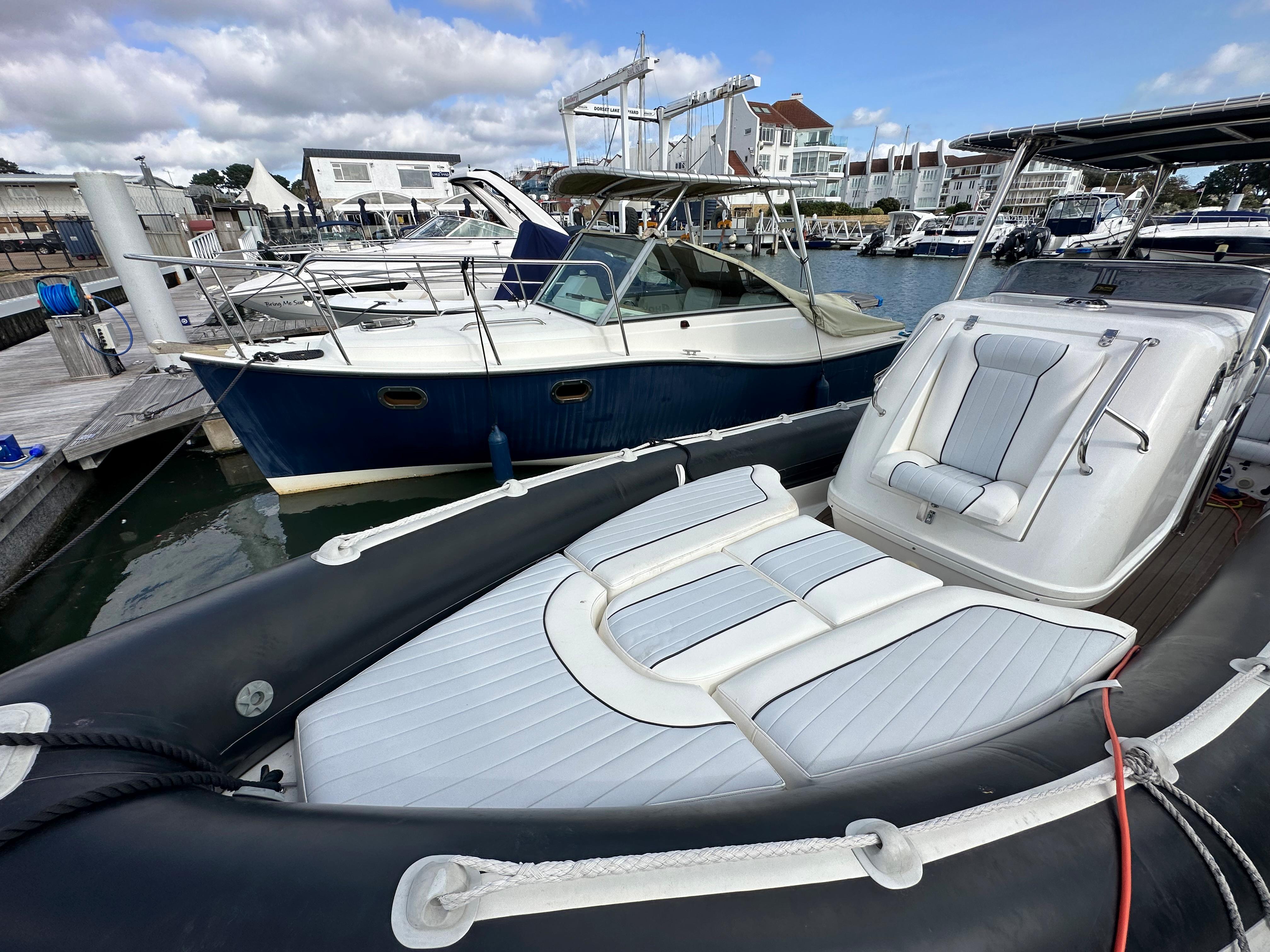 2010 Cobra 8 Nautique Rib, DKK 299.000