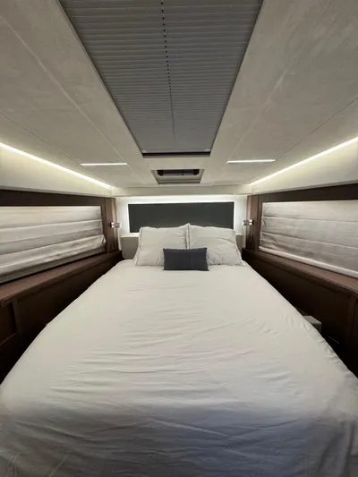 Sandybay Yacht Photos Pics 