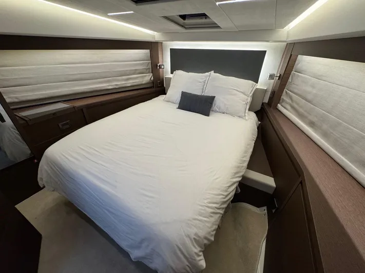 Sandybay Yacht Photos Pics 