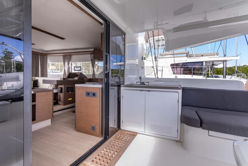 Big Bertha Yacht Photos Pics 