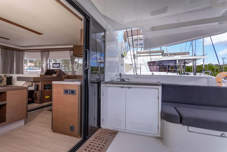 Big Bertha Yacht Photos Pics 