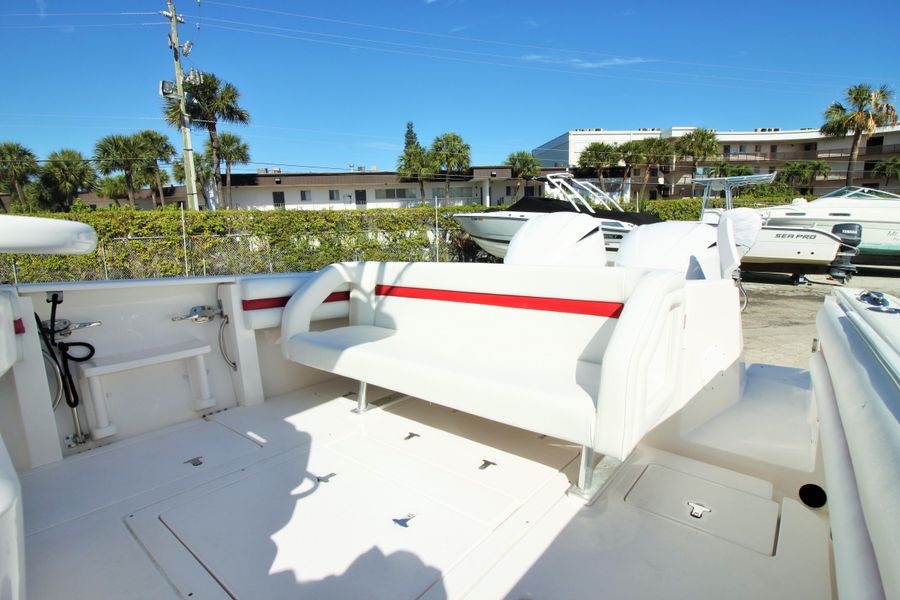 2014 Intrepid 327 Center Console