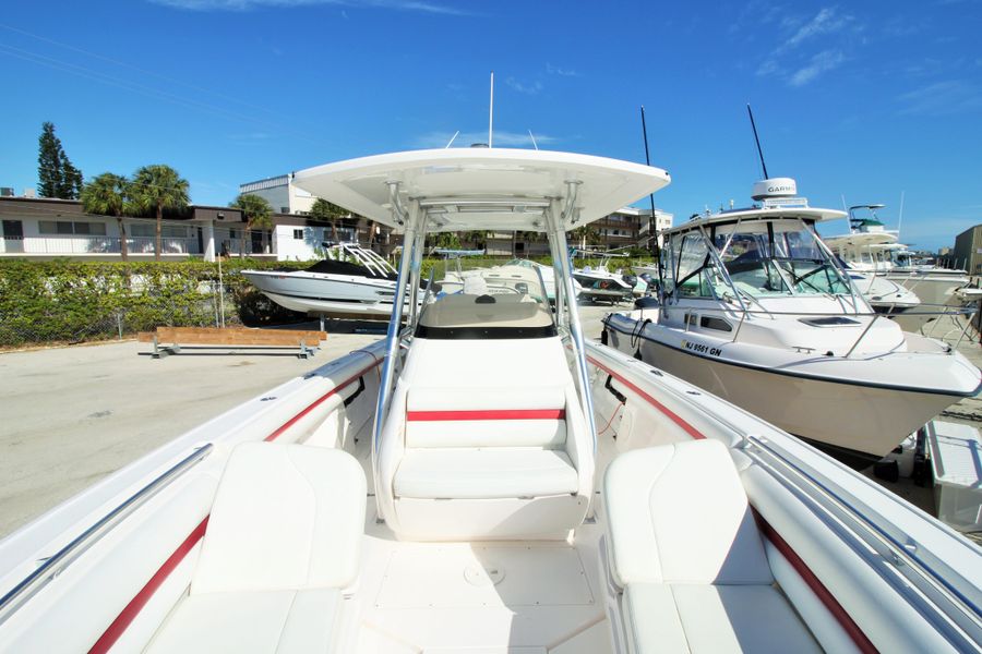 2014 Intrepid 327 Center Console