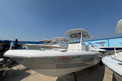 Sea Hunt Escape 25
