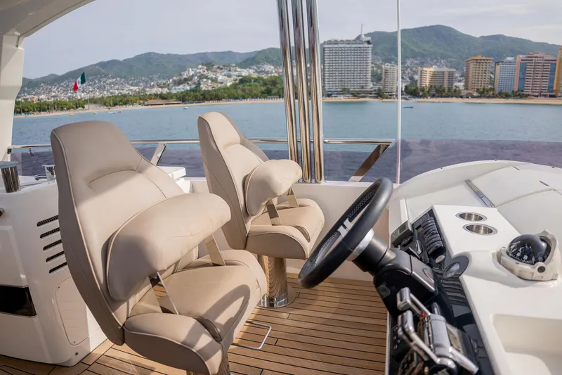 Pichos III Yacht Photos Pics 