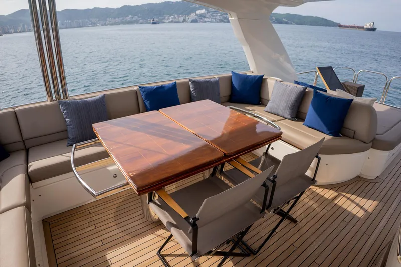 Pichos III Yacht Photos Pics 