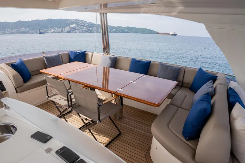 Pichos III Yacht Photos Pics 