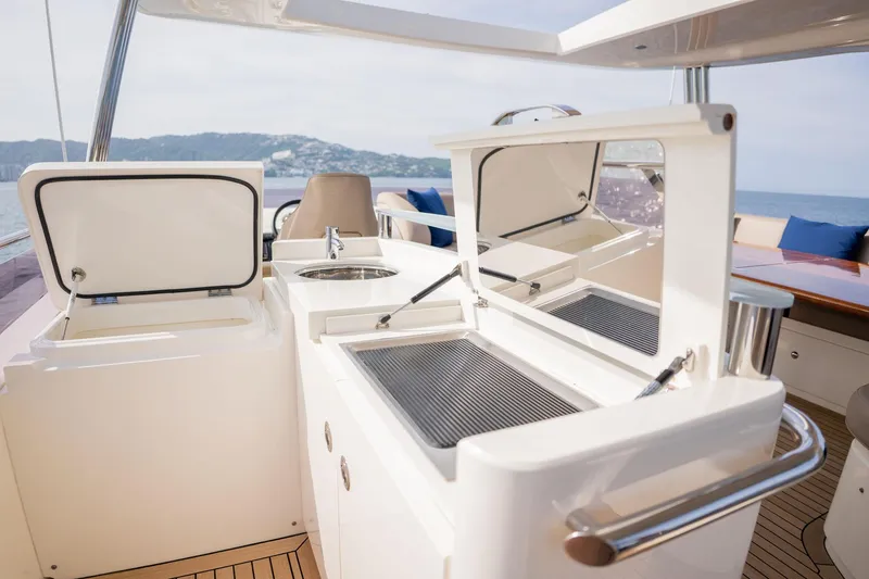 Pichos III Yacht Photos Pics 