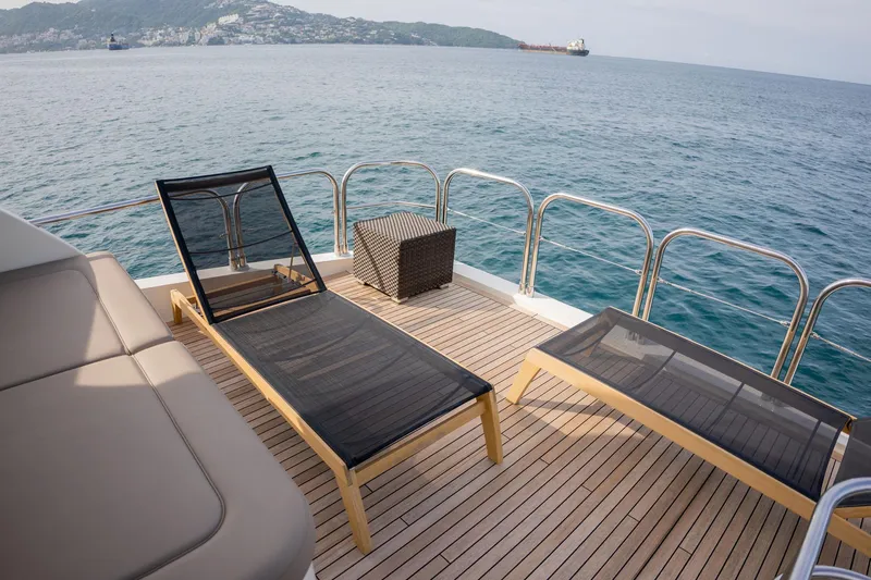 Pichos III Yacht Photos Pics 