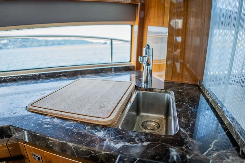 Pichos III Yacht Photos Pics 