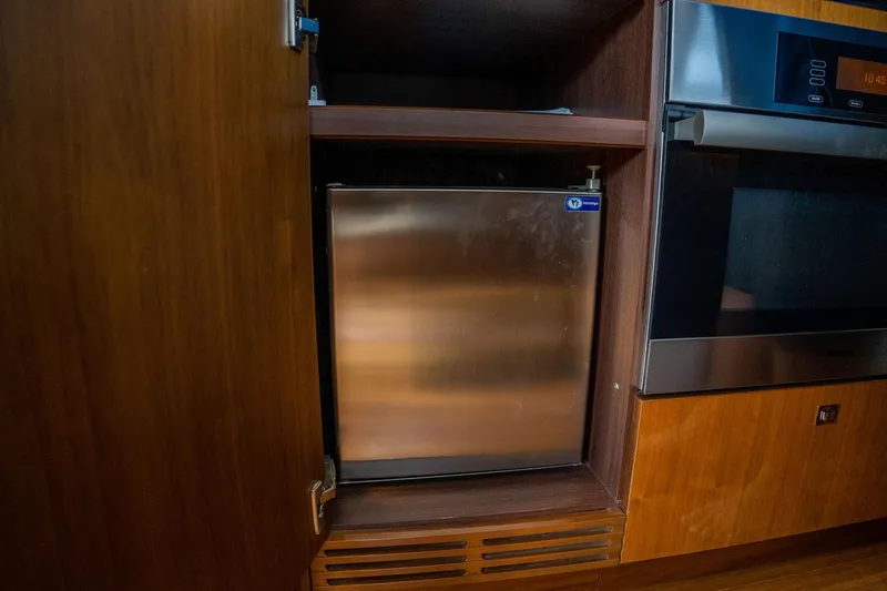 Pichos III Yacht Photos Pics 