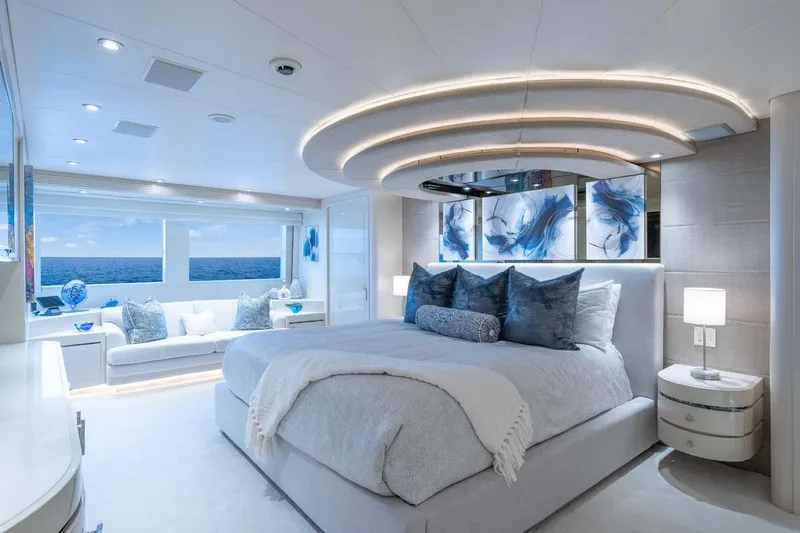 Cupcake Yacht Photos Pics Luxurious bedroom interior on 2001 Westship Skylounge yacht with ocean view and modern decor.