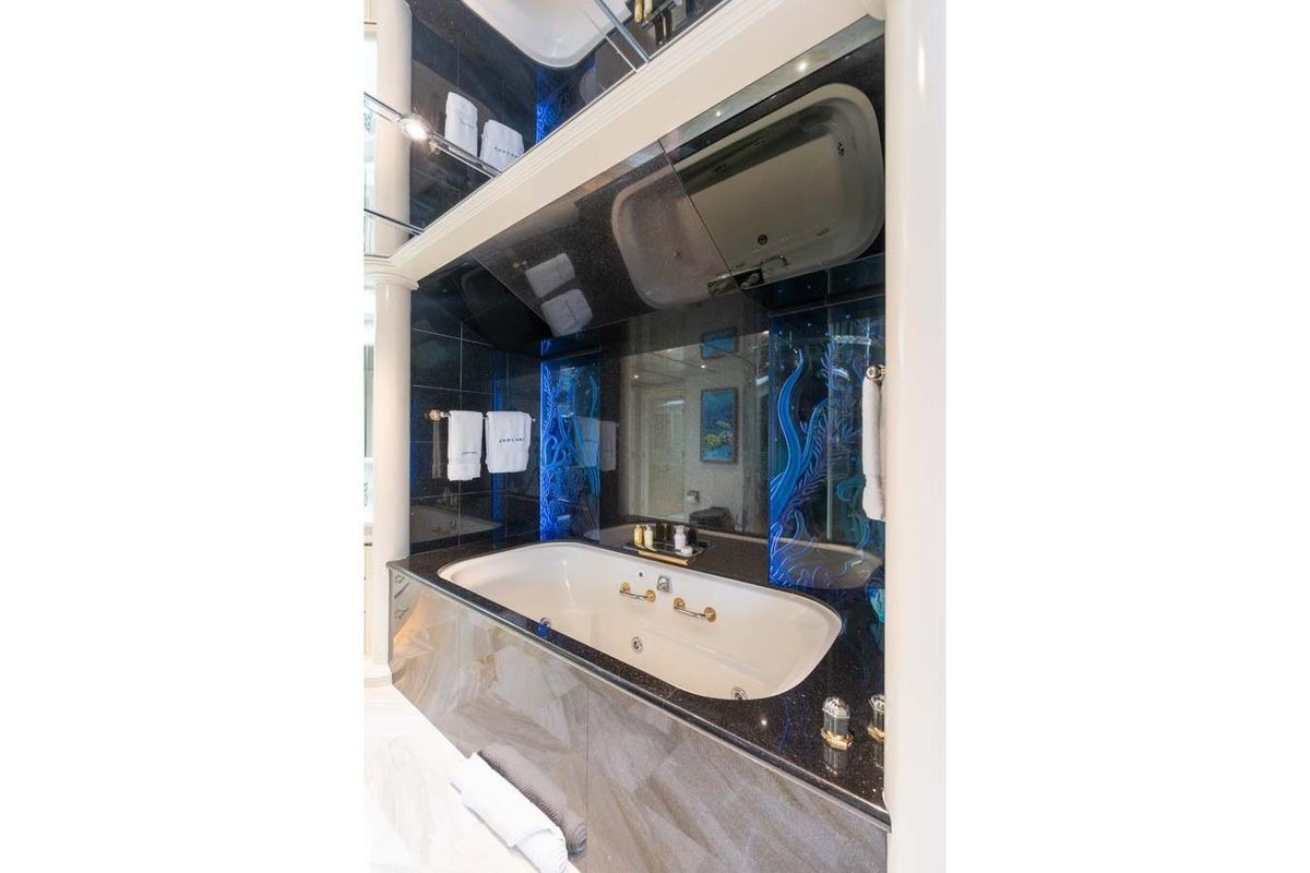 2001 Westship 132 