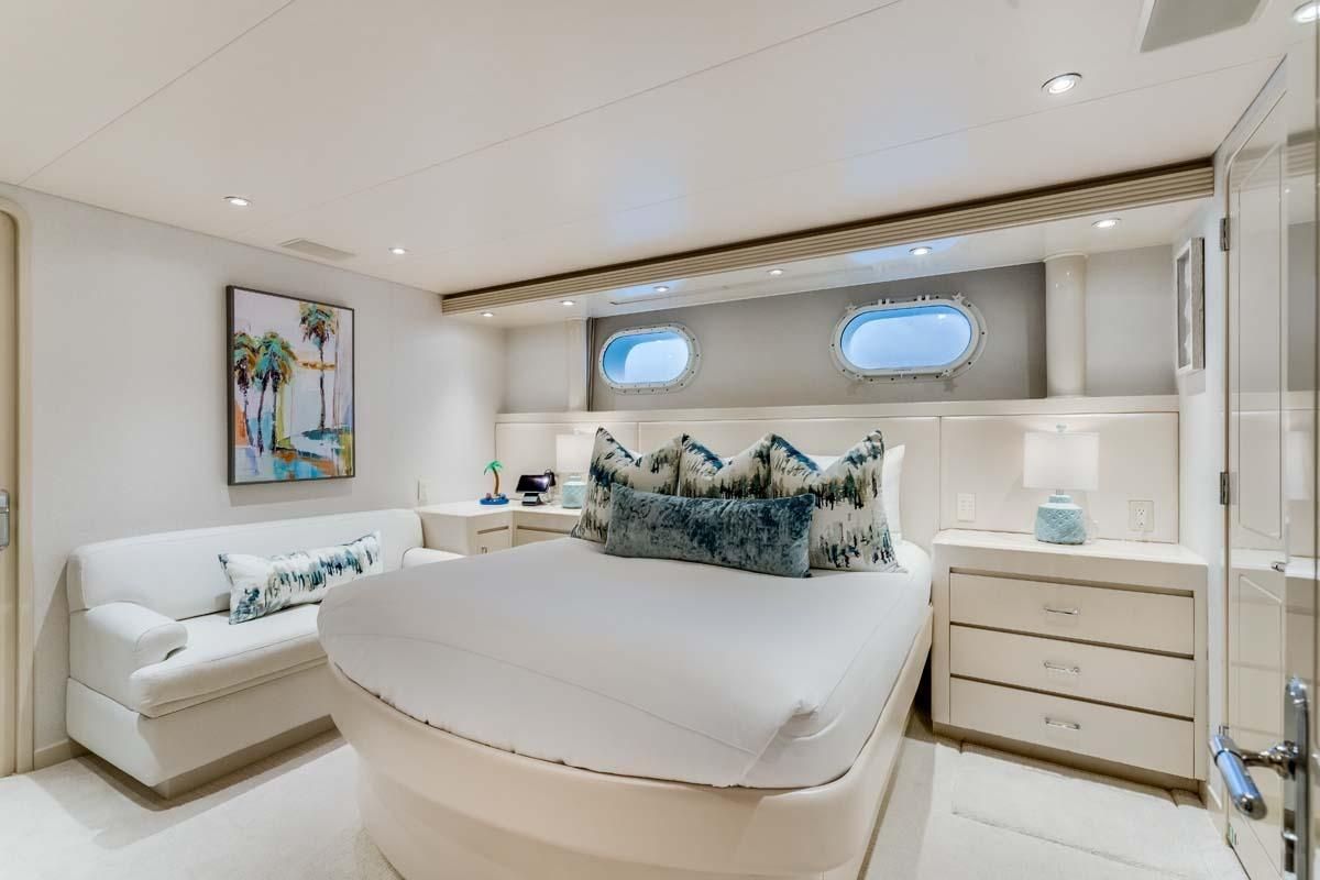 2001 Westship 132 