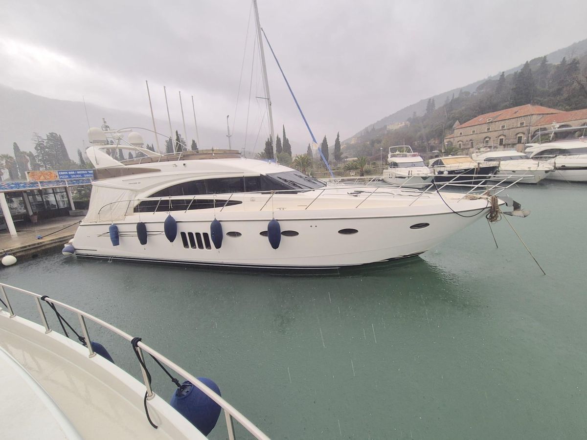 2008 Princess 63 