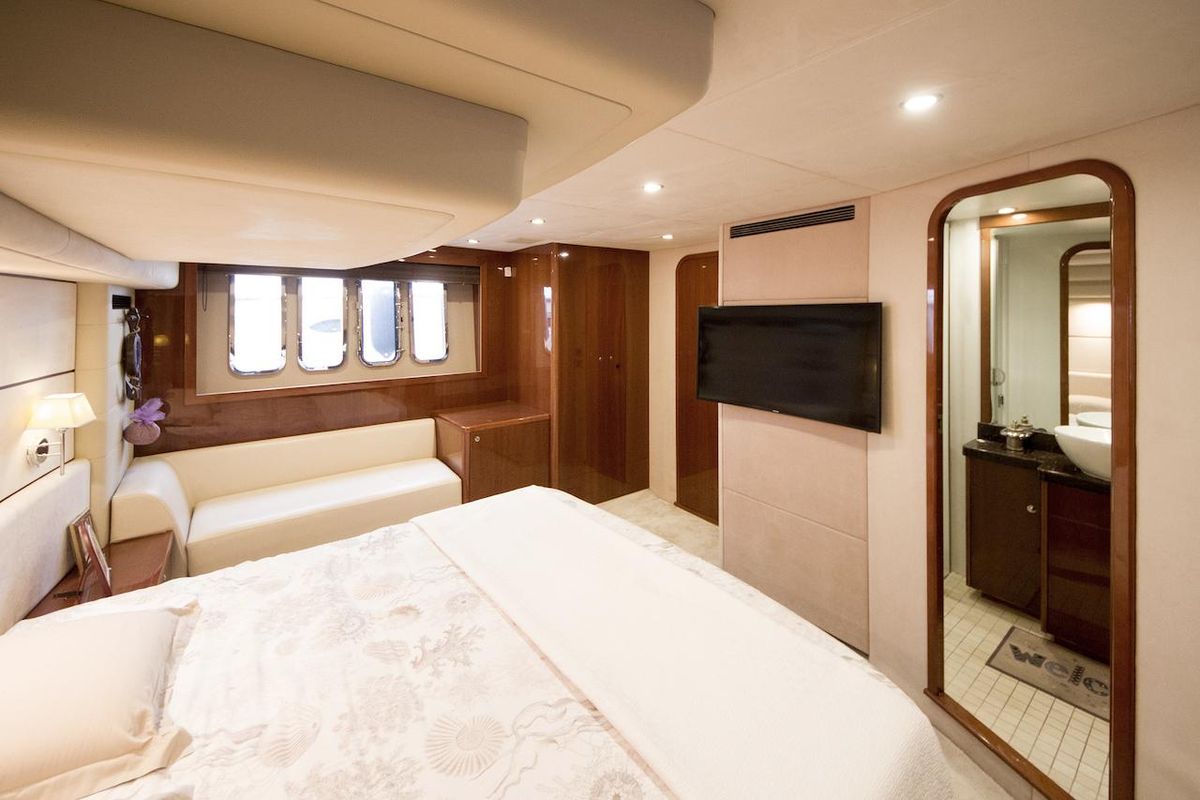 2008 Princess 63 