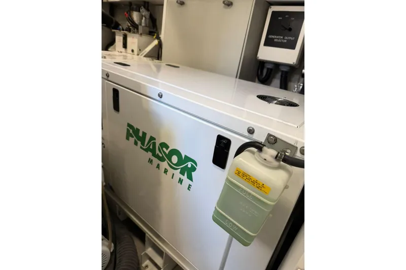 Atkun Yacht Photos Pics Phasor Marine generator in 2021 Sunseeker Manhattan 68 yacht engine room.