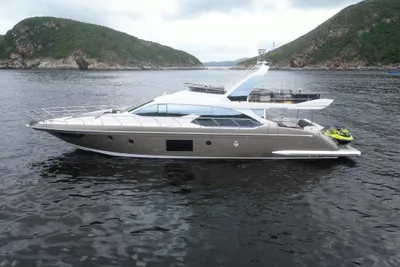 Azimut 66