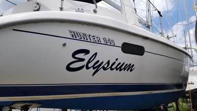 1999 Hunter 340