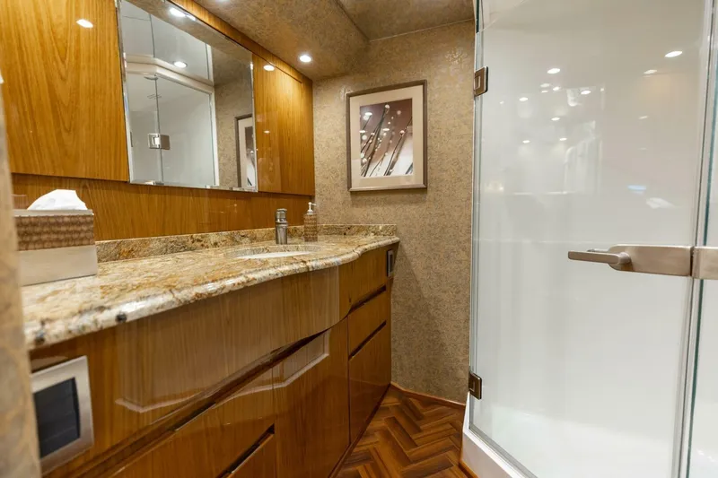 Reel Fire Yacht Photos Pics 2013 Viking 76 Convertible- REEL FIRE- Master Stateroom Head