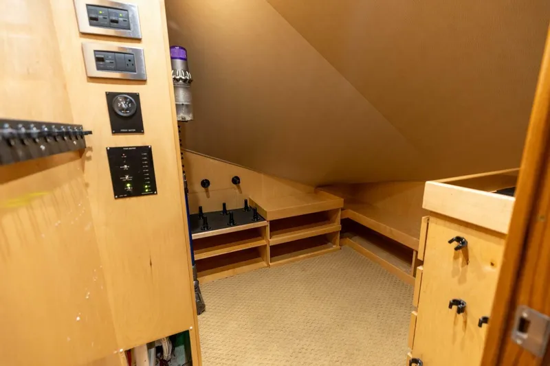 Reel Fire Yacht Photos Pics 2013 Viking 76 Convertible- REEL FIRE-Storage