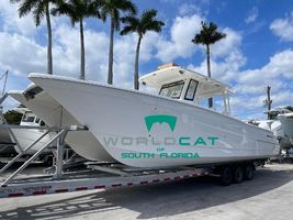 2024 40' World Cat-400 CC-X Fort Lauderdale, FL, US