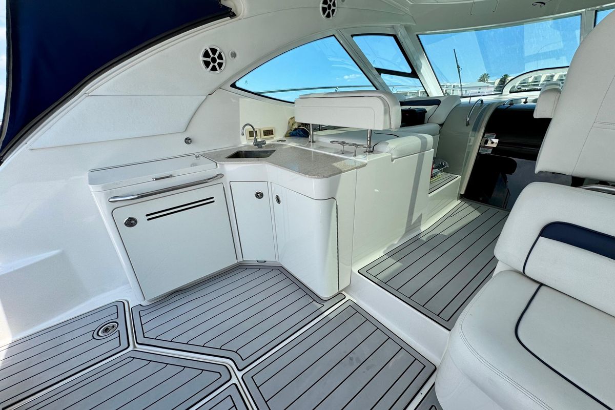 2009 Sea Ray 47 