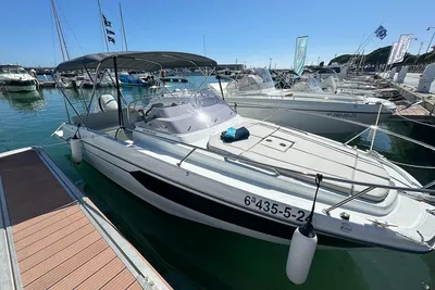 2024 Beneteau Flyer 8 SUNdeck V2