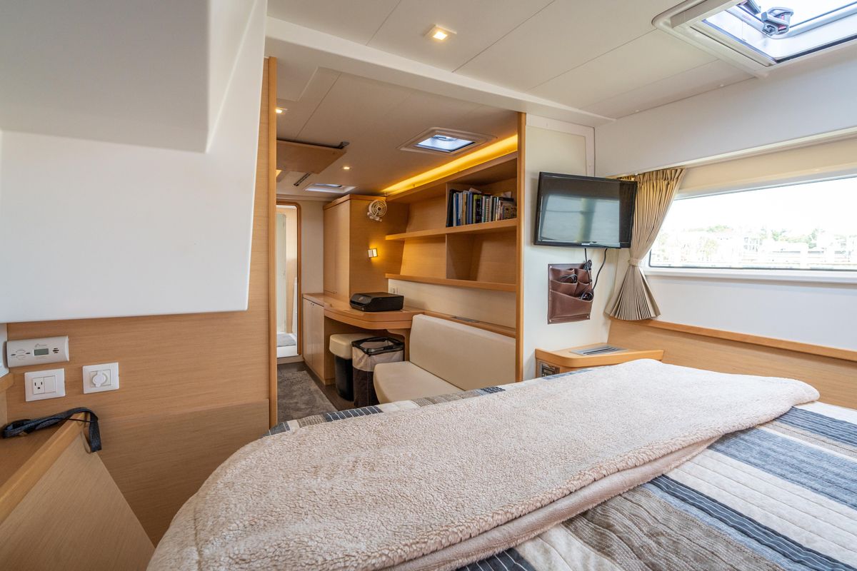 2017 Lagoon 42 