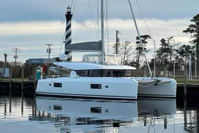 Lagoon 42
