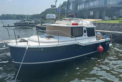 Ranger Tugs R-23