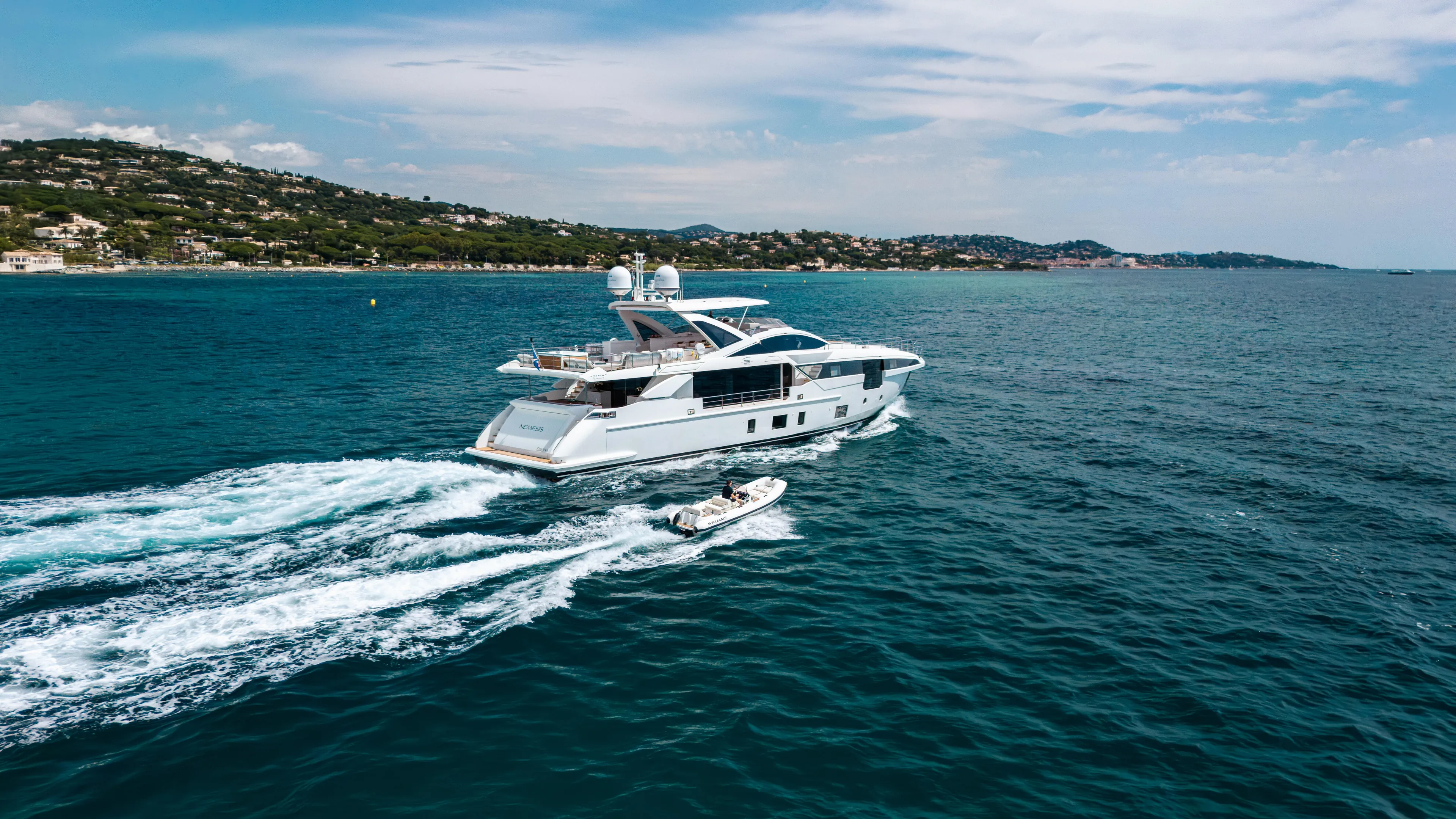  Yacht Photos Pics Azimut Grande 32 Metri yacht cruising on the ocean, 2020 model.