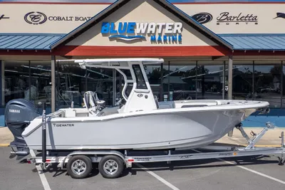 Tidewater 232 CC Adventure