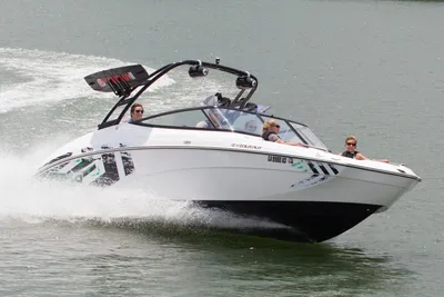 Yamaha Boats AR240