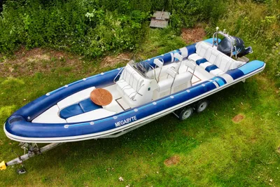2005 Cobra Ribs 8.5m