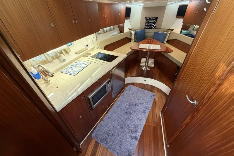 Jolly Dawg Yacht Photos Pics 2014 Pursuit F350 - Galley